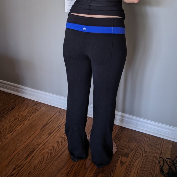 Black Lululemon leggings - Picture 2 of 2